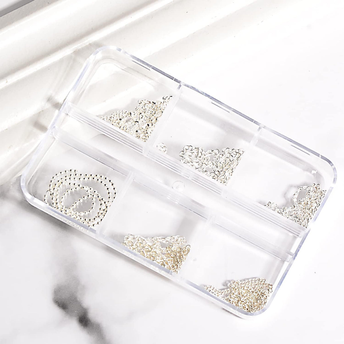 Creative DIY nail art design featuring Sindy Jerclity silver alloy chain accessories