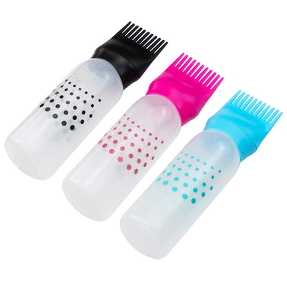 Demonstration of squeezing the flexible plastic bottle to show smooth liquid flow through the comb tip.
