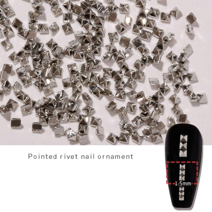 Chunmeng 3 pack packaging highlighting the authentic imported mini spike rivets for creative nail art.