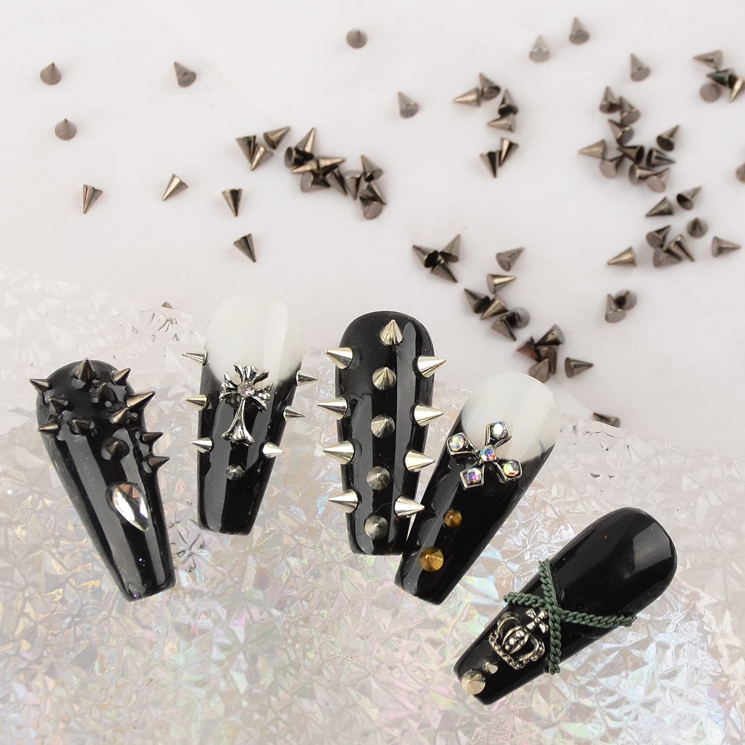 DSHIJIE alloy flatback punk studs applied on artificial nails for creative manicure design inspiration