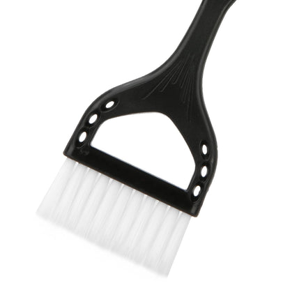 High quality nylon bristles of the Men's Grooming Barber Pro brush set.