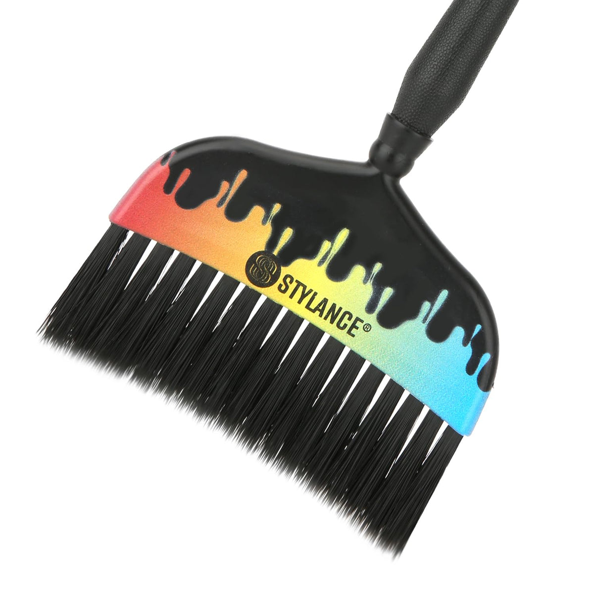 Close up of feathery bristles on Stylance hair color brush