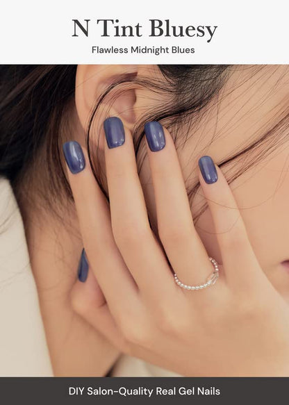 Close up of Ohora N Tint Bluesy blue gel nail design