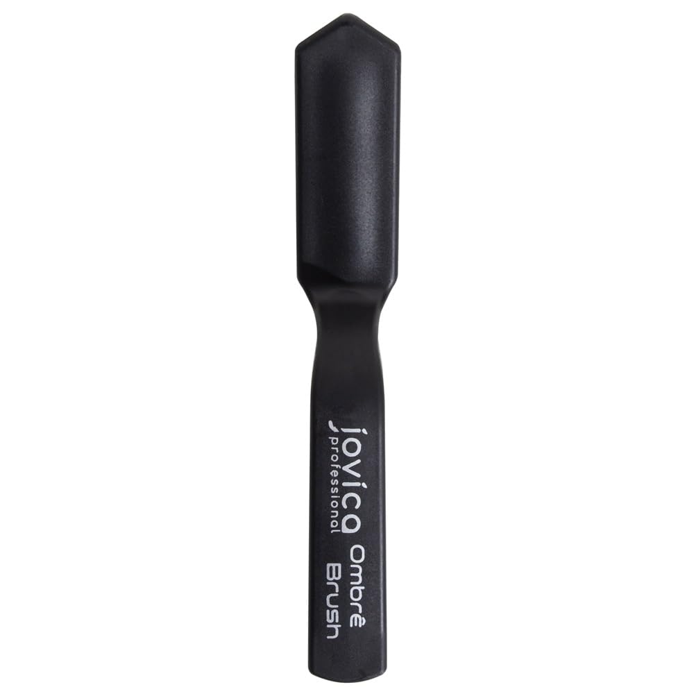 Close up of nylon bristles on Jovica hair coloring applicator