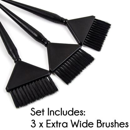 Close up of synthetic bristles on Salon Supply Co hair dye brush