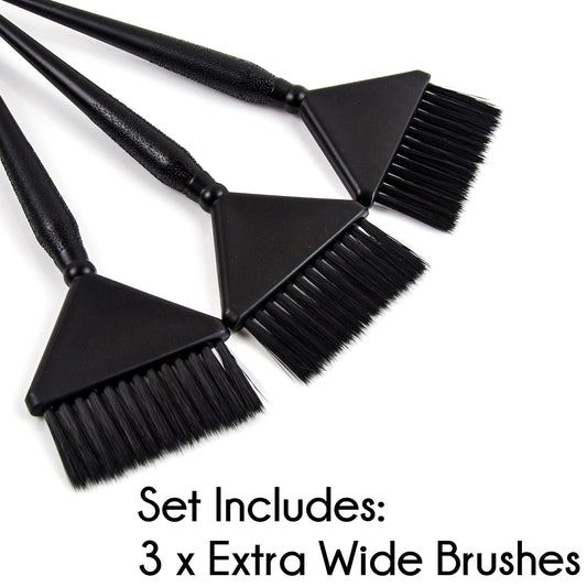 Close up of synthetic bristles on Salon Supply Co hair dye brush