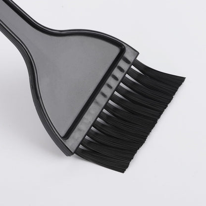 Close up of ergonomic hair dye applicator handle