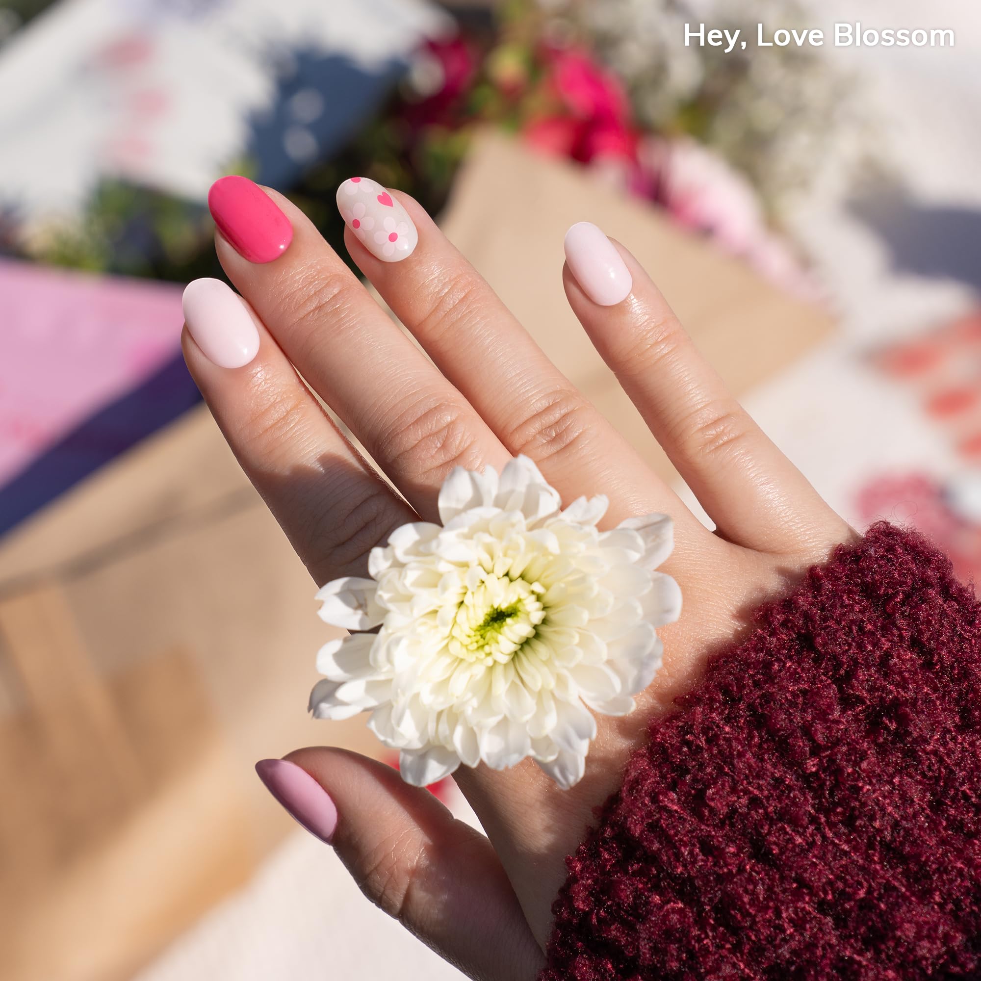 Heyhae Love Blossom nail strips package contents and accessories