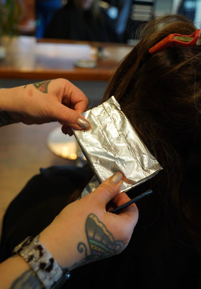 Side profile of Styletek 400 count professional salon foil box