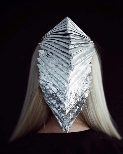 Educational diagram showing foil application for balayage