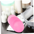 Demonstration of one handed usage with the secure leakproof lid on the hair dye blender