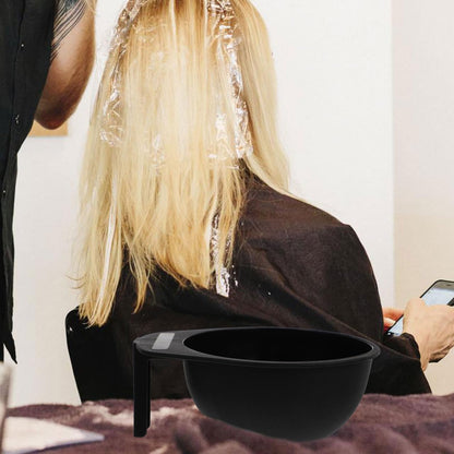Four pieces of durable plastic hairdressing bowls with handle for home DIY hair coloring