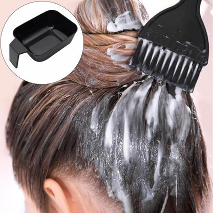 Sandeep Bishnoi beauty accessories displaying a pair of deep black tinting bowls for bleaching and toning.