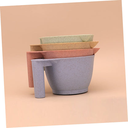 Durable polypropylene material close up of the sustainable wheat straw texture on Minkissy bowls.