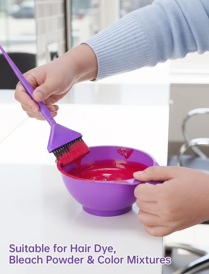 NiHome hair dyeing kit components arranged neatly to display the durable chemical resistant plastic material.