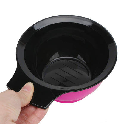 Segbeauty DIY hair dye tools showing the comfortable grip handle for easy one handed mixing.