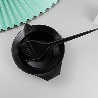 Soft 'N Style chemical-resistant applicator bowl top view angle.