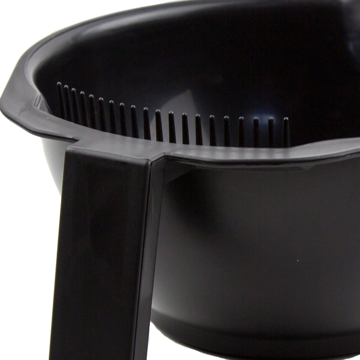 Built-in combed edge of the salon hair color bowl removing excess product