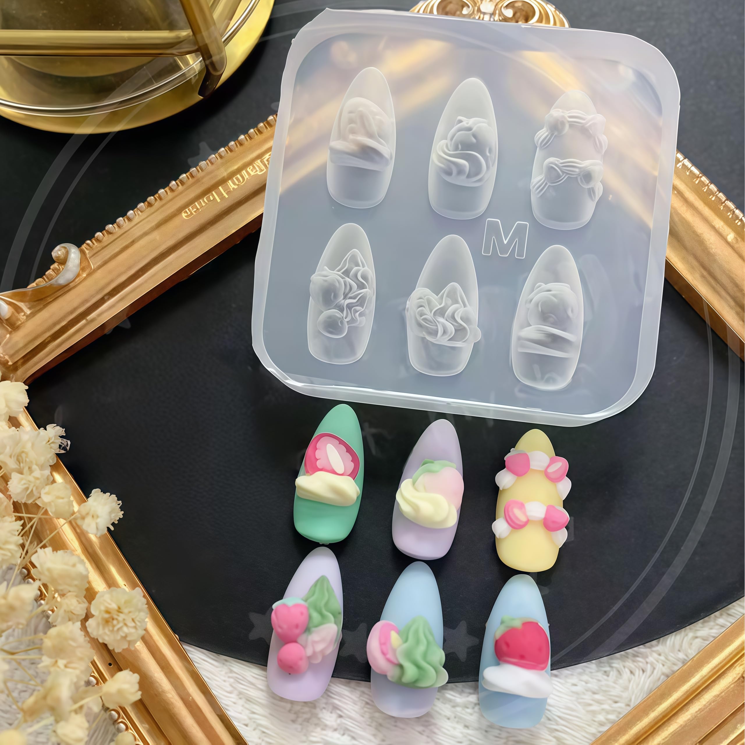 Compact plastic storage case holding all five dimensional cream lace molds