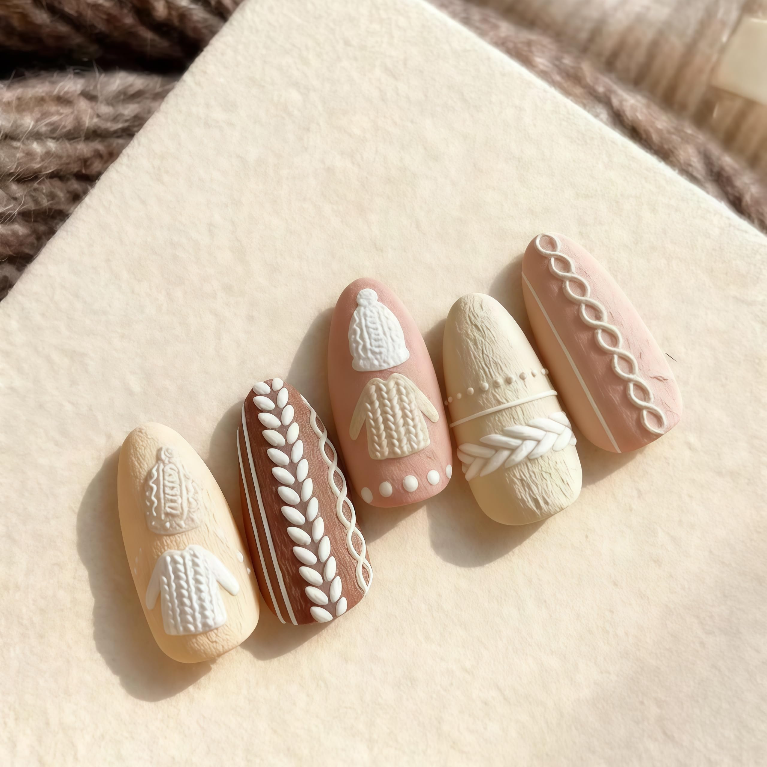 Using a spatula to fill the Gehaiwo silicone resin mold with white builder gel for nail charms.