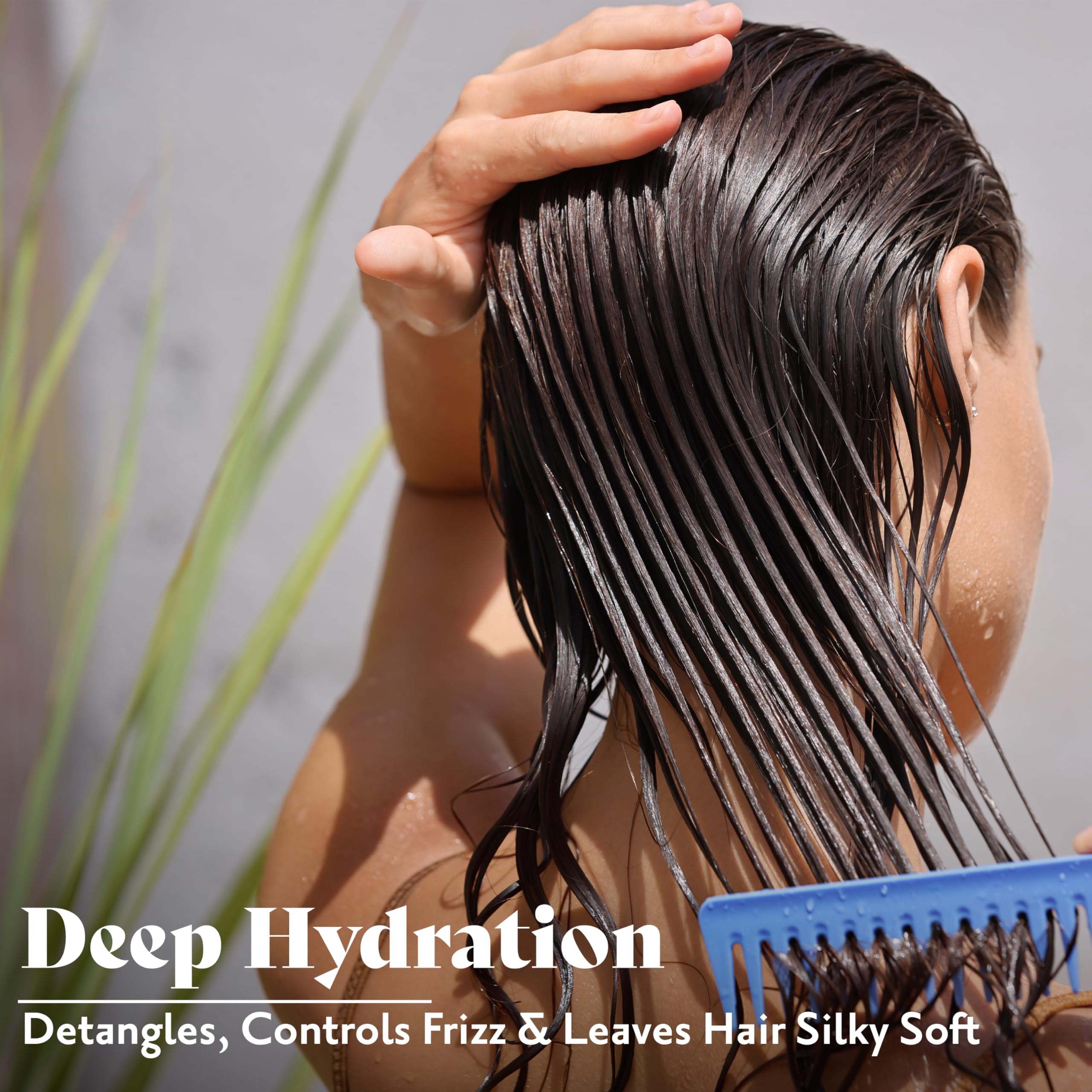 Herbatint organic hair conditioner for dry and frizzy hair texture close up