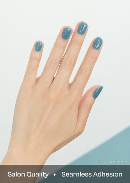 Model showing application of Ohora N Washing Jean nail strips