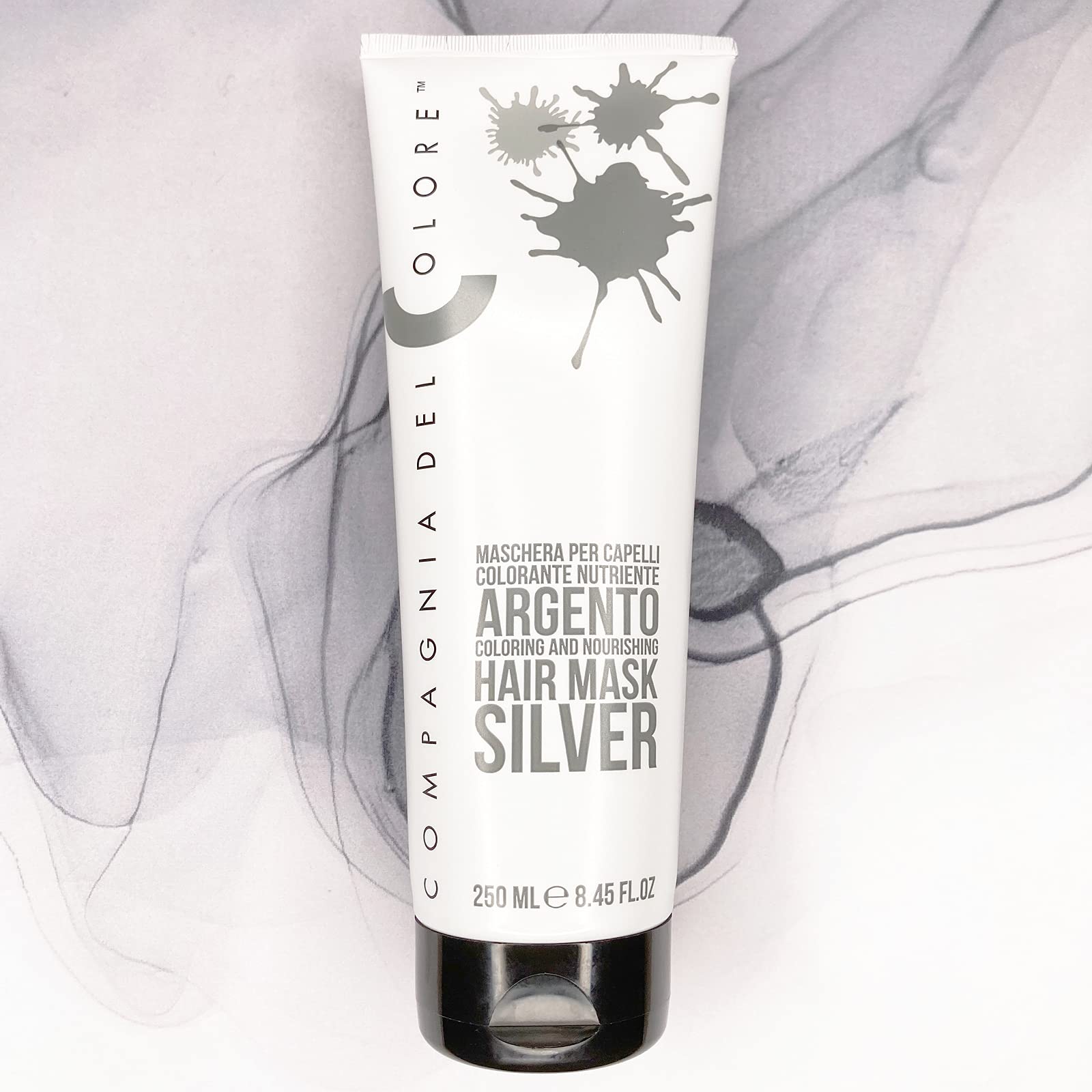Creamy texture of the Italian formula silver color refreshing mask designed for yellow tone neutralization.