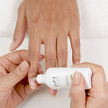Close up of OPI ProSpa cuticle treatment branding and packaging
