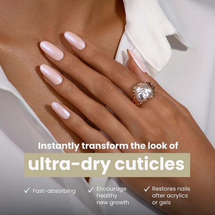 Close up of Londontown vegan cuticle oil texture