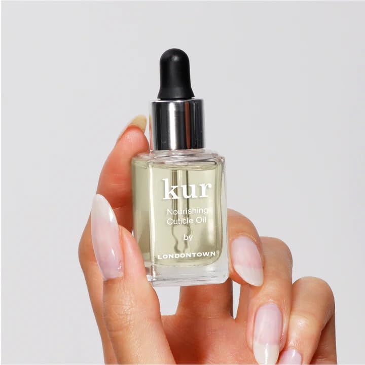 Londontown Nourishing Cuticle Oil product packaging