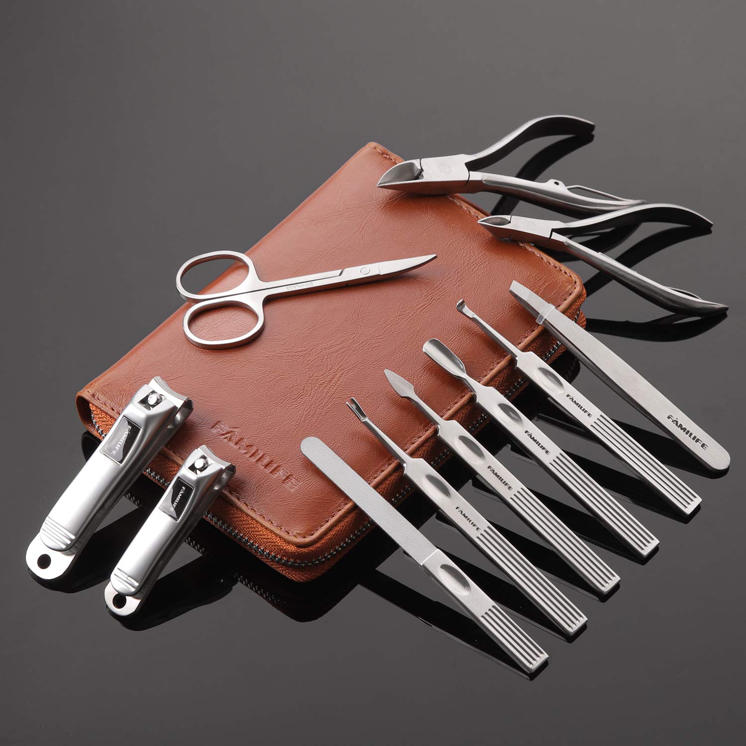 Familife manicure kit tools displayed on surface