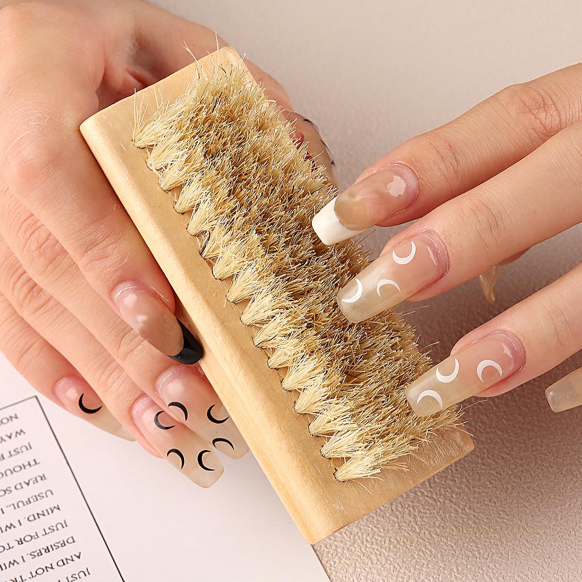 Close up view of the flexible sisal bristles on the Fcozpjk double sided pedicure brush