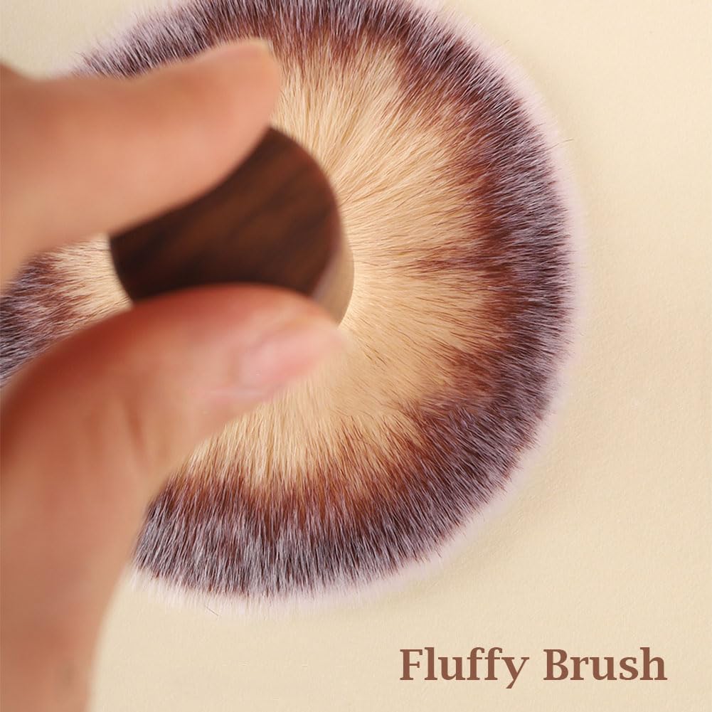 Dense synthetic fiber bristles close up view on Finrray nail cleaning duster
