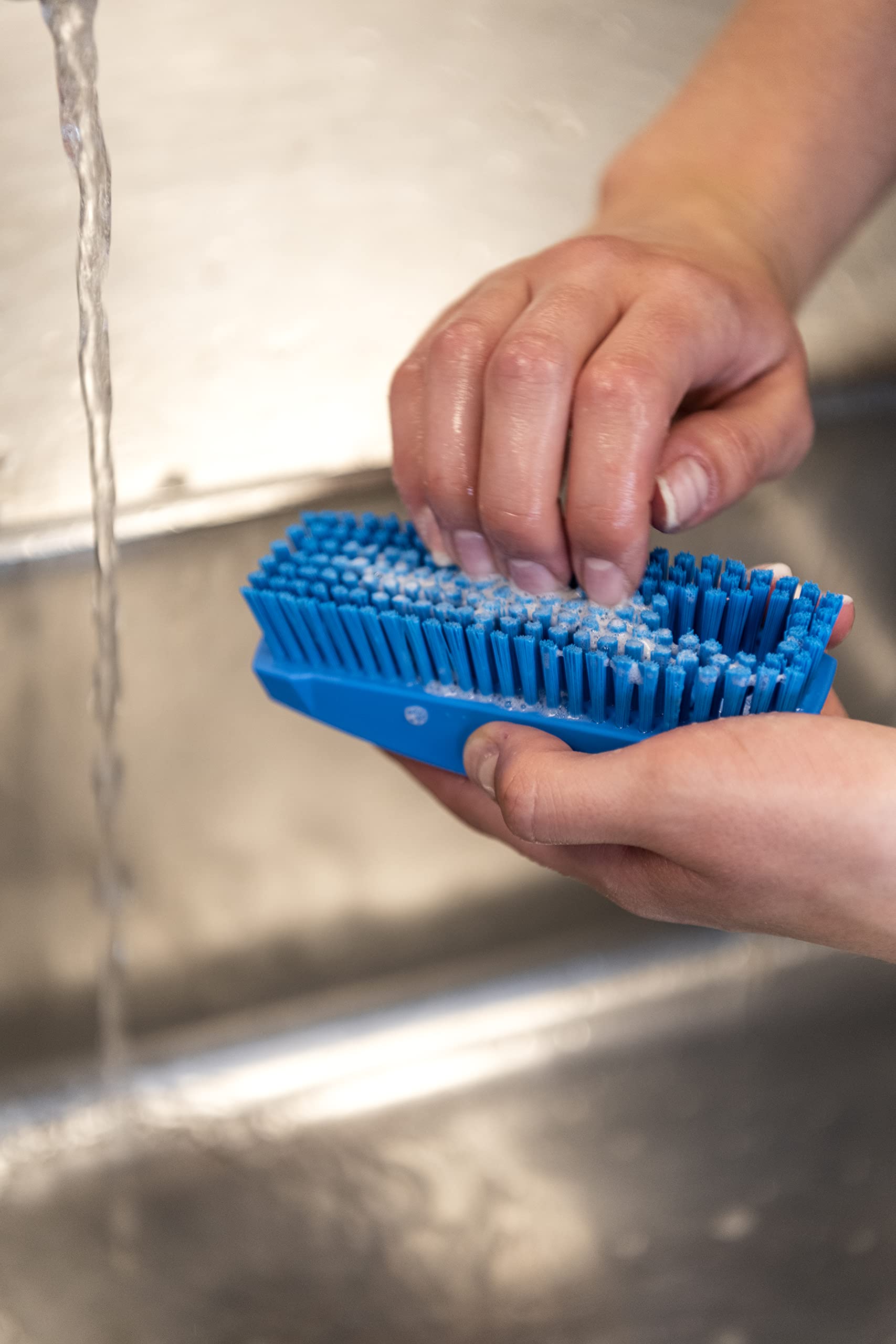 Blue Vikan 64403 stiff cleaning brush top view