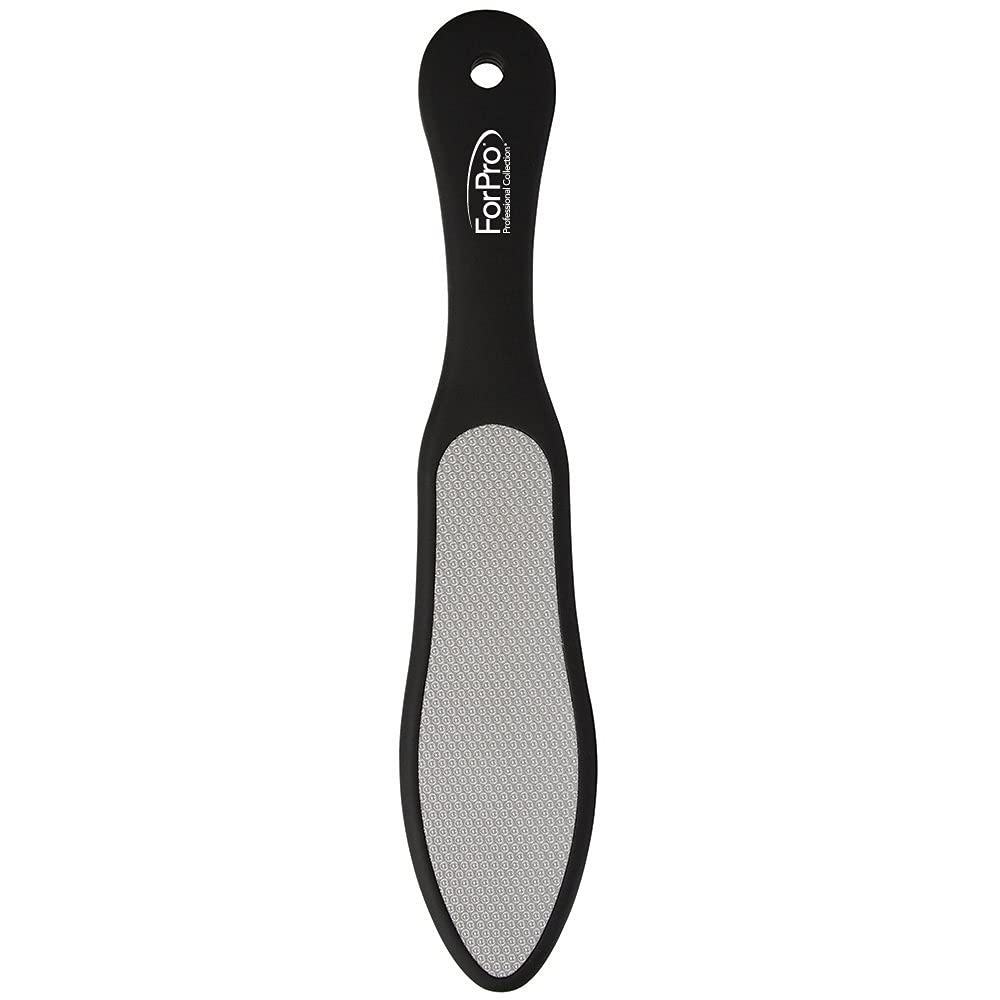 Close up of the ergonomic black soft touch handle on the 10.5 inch professional pedicure tool