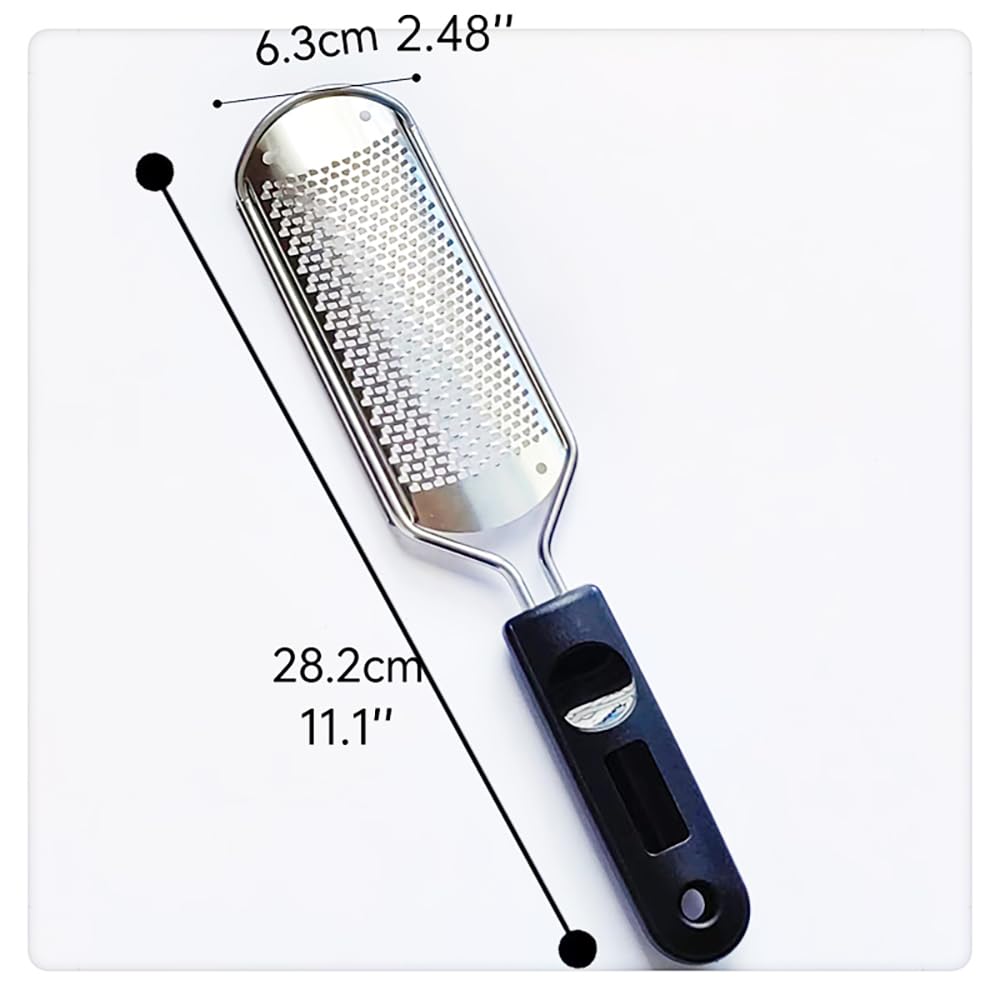 Ergonomic black handle of Easkep foot scraper for pedicure