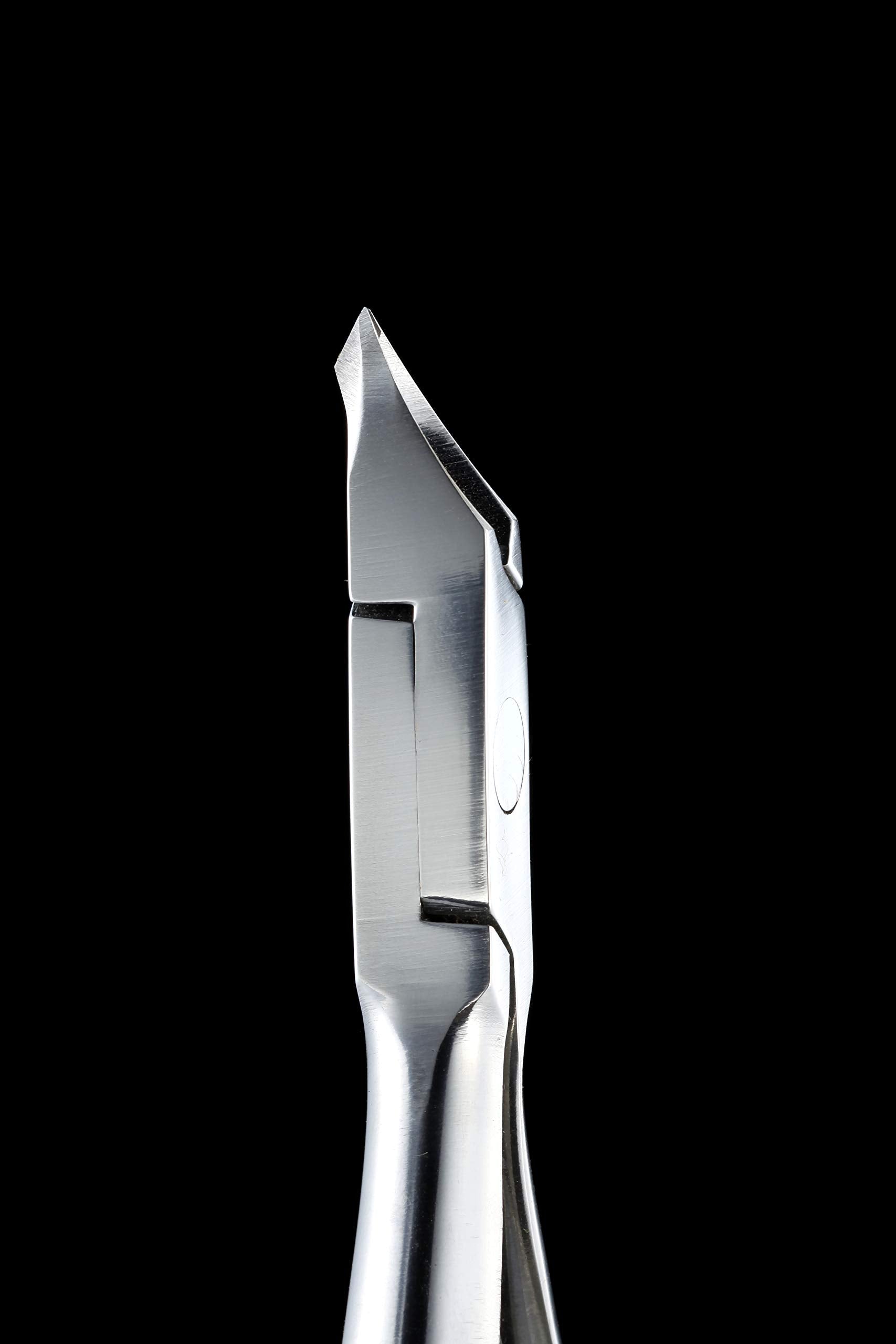 Seki Edge SS-306 cuticle trimmer inside protective plastic case
