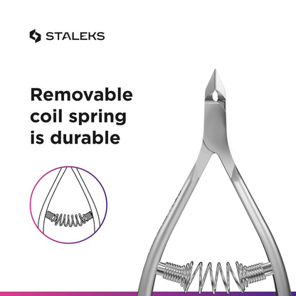 Top down view of Staleks Smart 30 professional manicure nippers