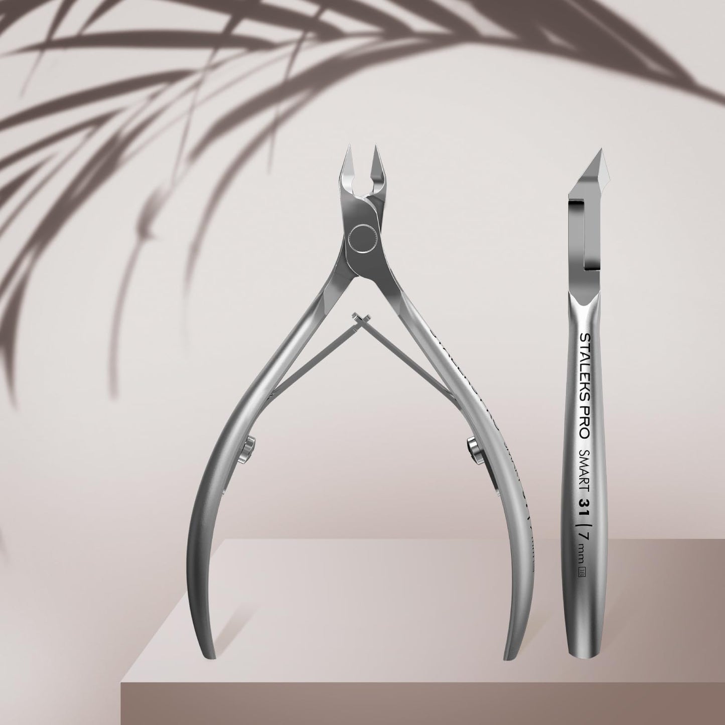 Side profile of Staleks Pro Smart 31 manicure nippers