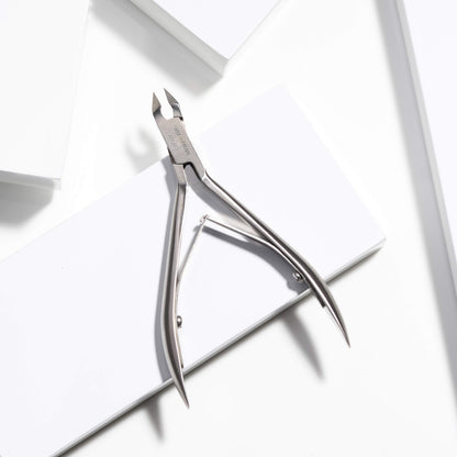 Tweezerman Rockhard nipper in original packaging