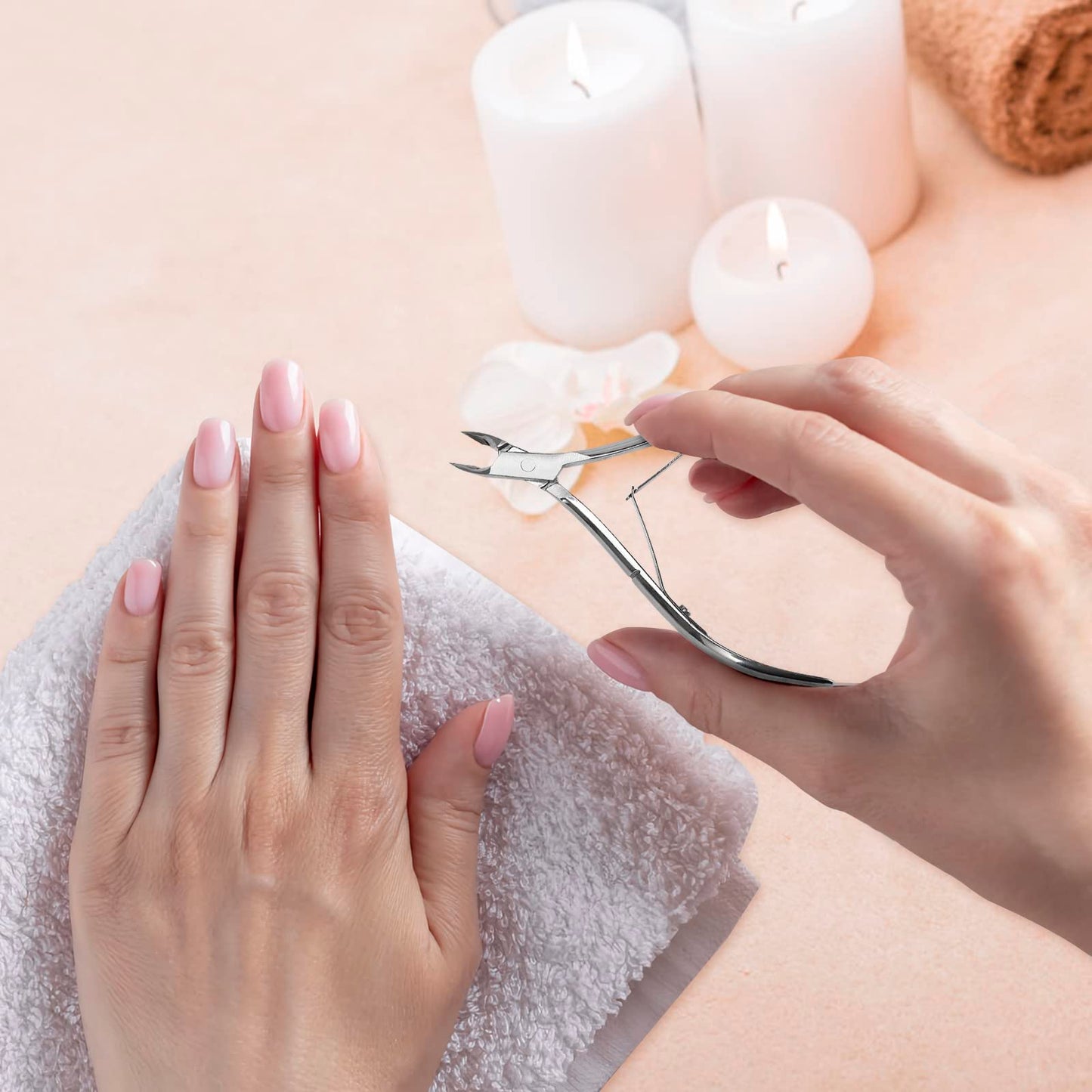 Wanjiaxinhui nail grooming tool in hand