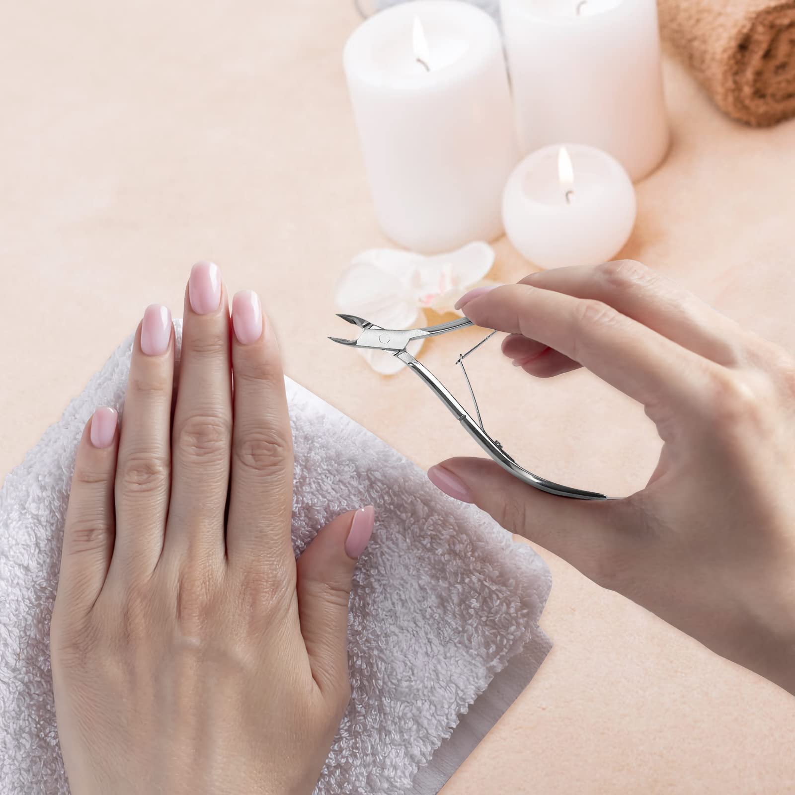 Wanjiaxinhui nail grooming tool in hand