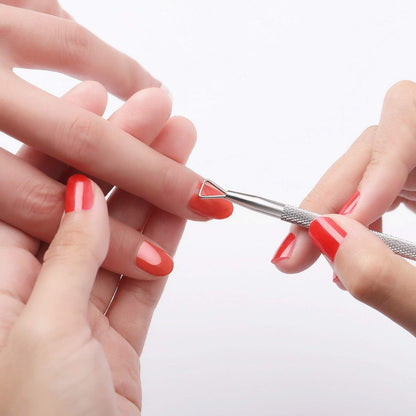 Yinyin manicure tool set inside portable iron storage box