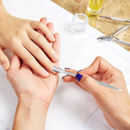 Dual-ended cuticle care tool with anti-slip handle design