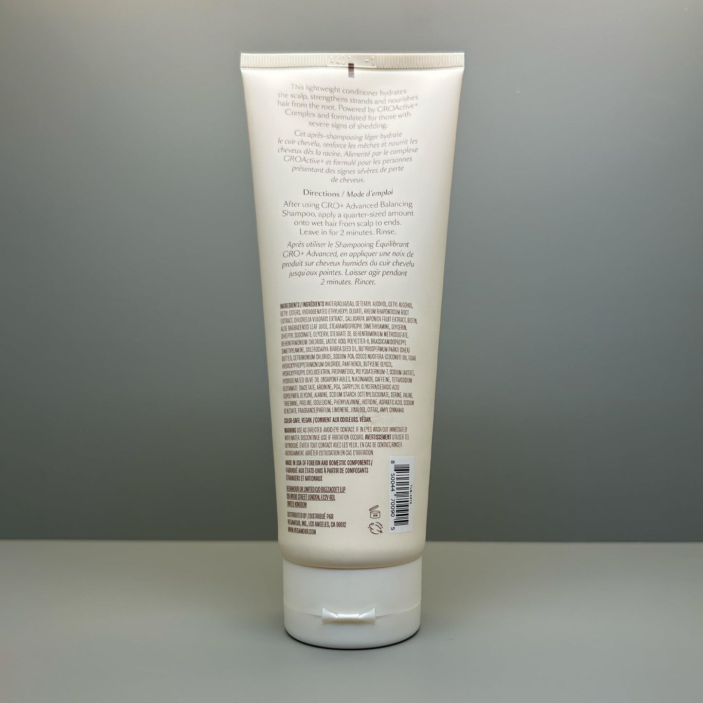 Vegamour Gro Plus Advanced Balancing Conditioner texture and consistency