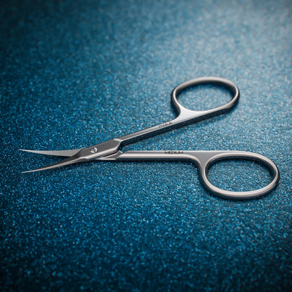 Maluk imported salon equipment for clean and safe nail bed grooming.