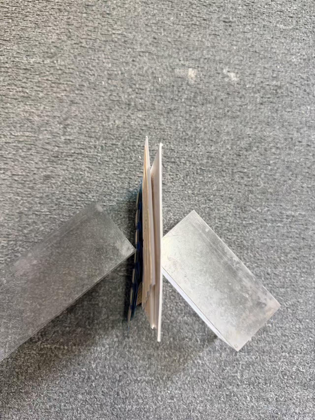 Demonstration of Bezox patch on big toe
