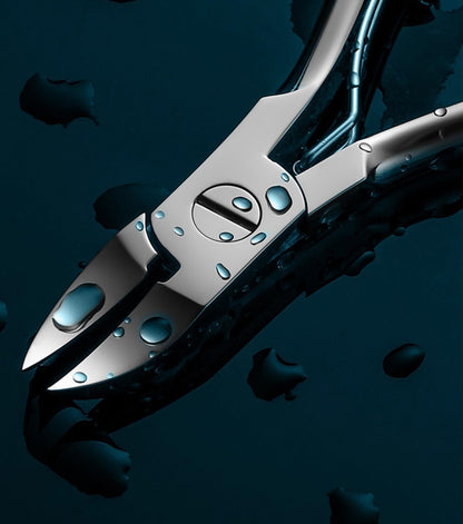 Packaging and product view of imported toenail grooming kit