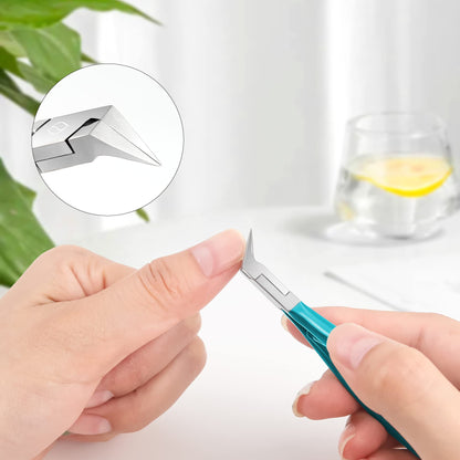 Feryes toenail clipper for thick nails in retail packaging