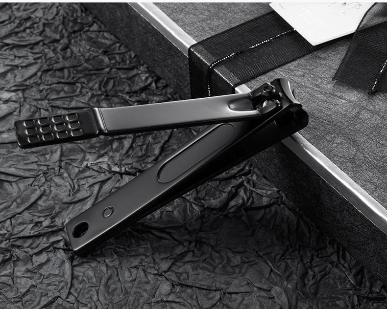 Adulahi nail grooming kit featuring nail file and clipper tools